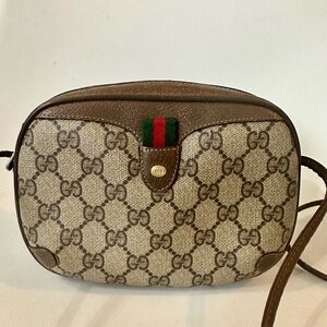 Vintage Gucci Brown Crossbody Bag -  Classic!